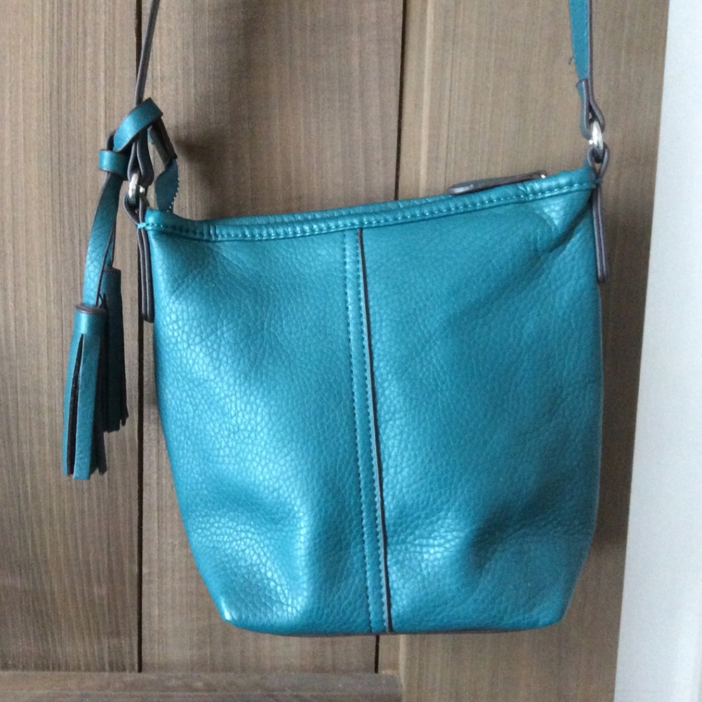Old Navy small teal faux leather zippered purse